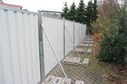 Bauzaunstrebe